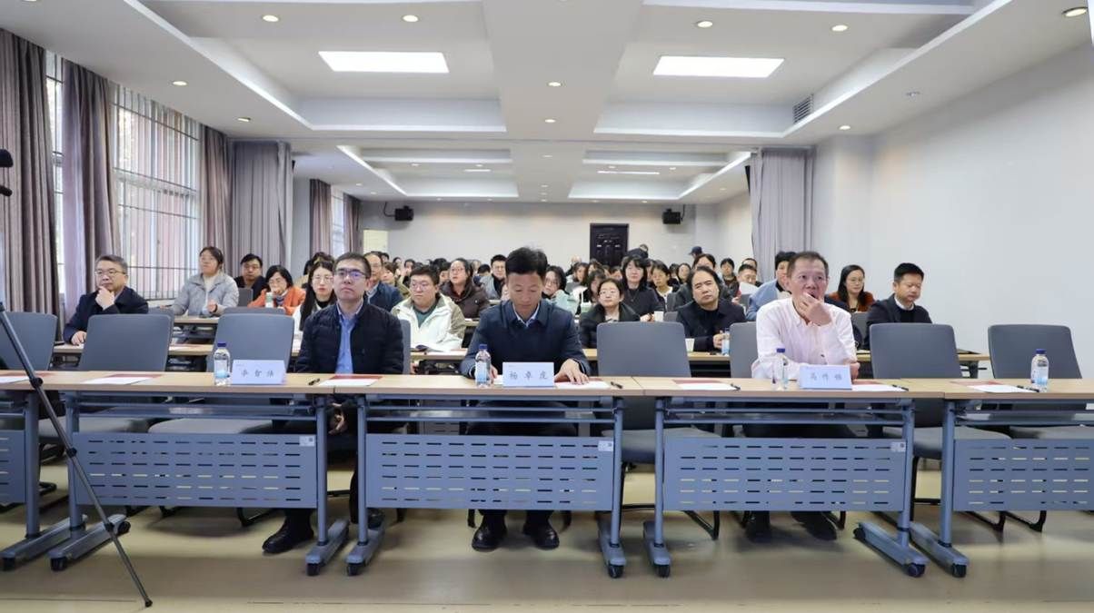 我校举办2025年附属医院高质量发展赋能...